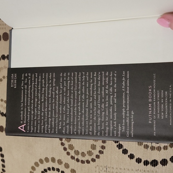 A Psalm for Lost Girls by Katie Bayerl, Hardcover - Picture 4 of 4